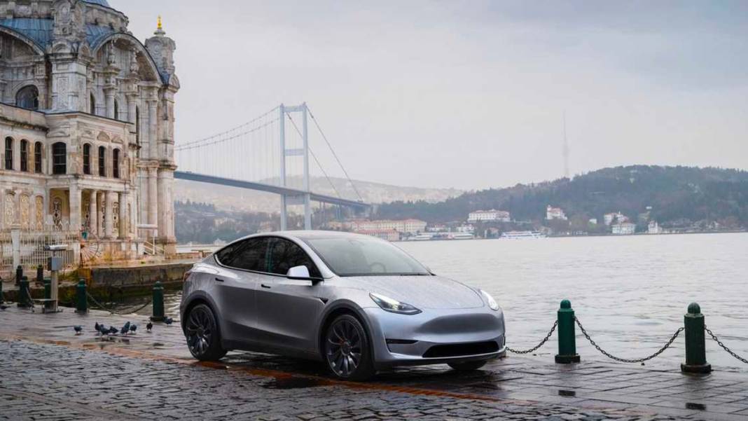 Tesla'nın Türkiye’ye Özel Tek Motorlu En Ucuz Modeli Türkiye'de Satışa Çıktı! İşte Merakla Beklenen Türkiye Satış Fiyatı 10